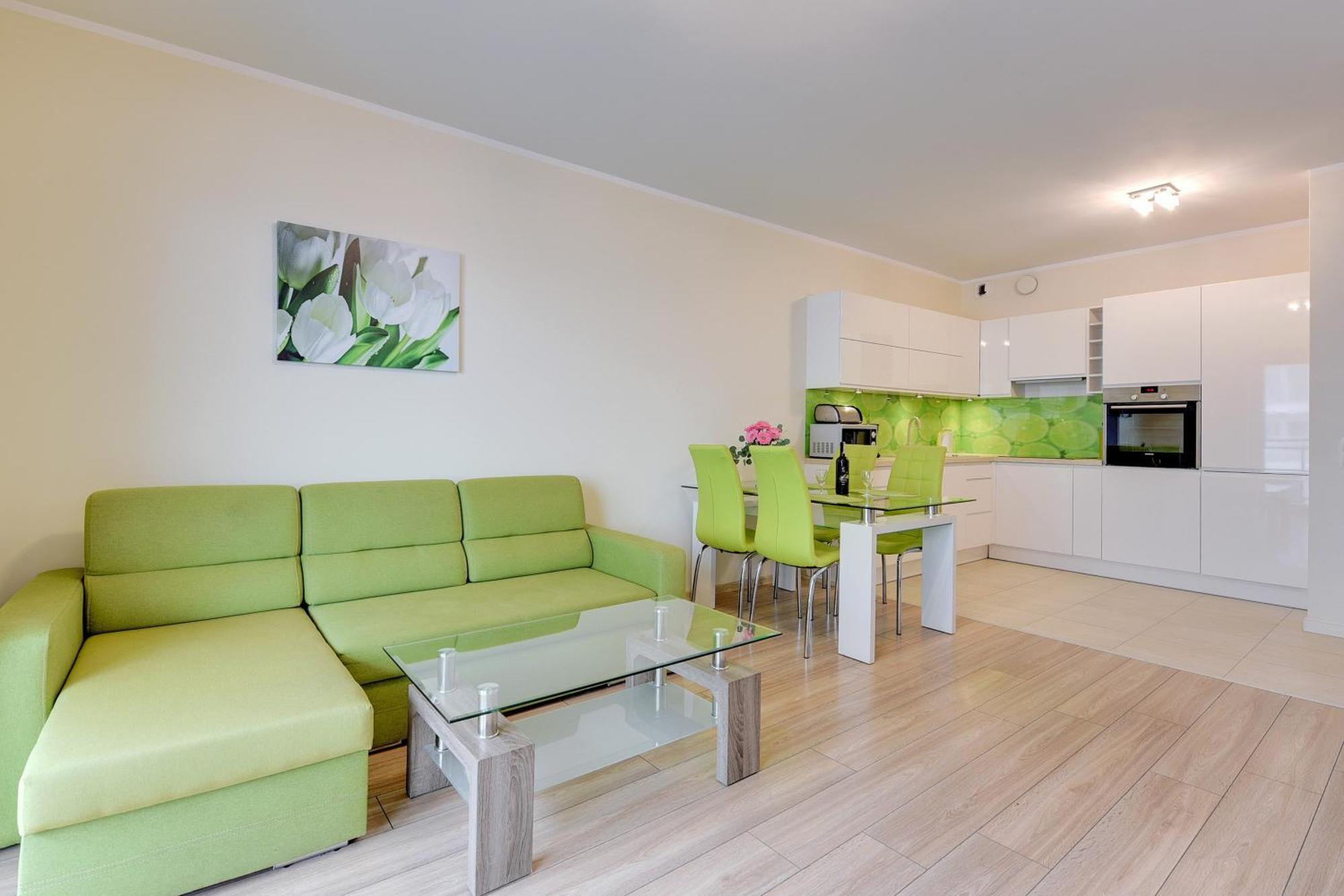 Beautiful Seaside View Apartments - 4 Oceans Premium, Gdansk