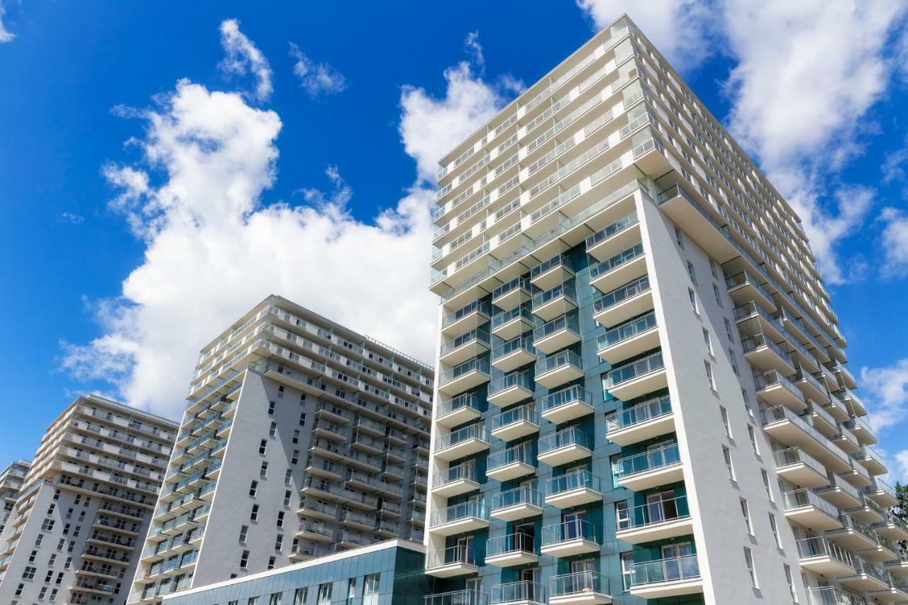 Beautiful Seaside View Apartments - 4 Oceans Premium — Photos 3